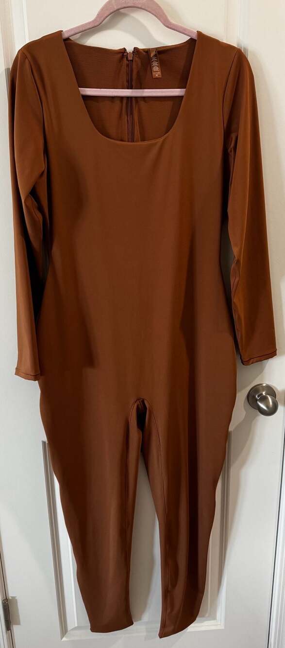SKIMS All-In-One Scoop Neck Long Sleeve Onesie Jumpsuit 2X Brown